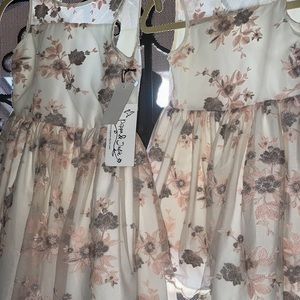 Sister set dresses! Size 4 and 6! Never worn. Beautiful embroidery!